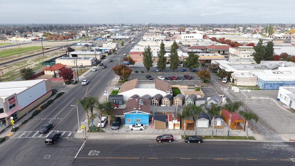 827 High St, Delano, CA à vendre - Vidéo sur l’inscription commerciale - Image 2 de 9