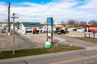 Plus de détails pour 1180 W Frontage Rd, Owatonna, MN - Services hôteliers à vendre