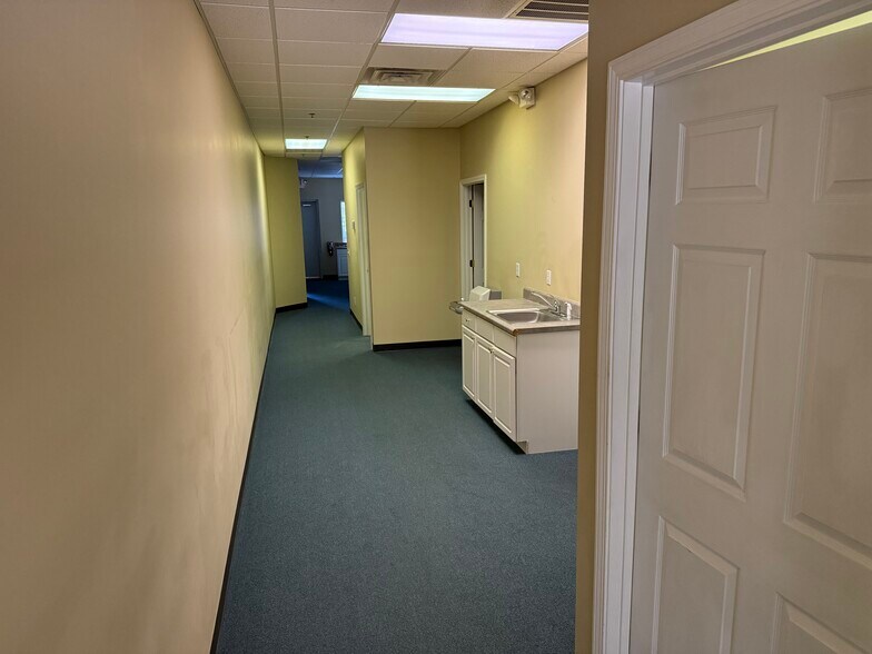 319 Garlington Rd, Greenville, SC à louer - Photo intérieure - Image 2 de 5