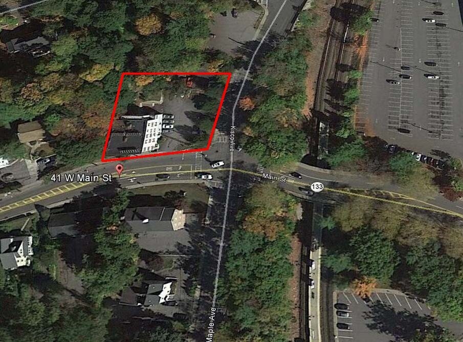 37 W Main St, Mount Kisco, NY à louer Aérien- Image 1 de 2