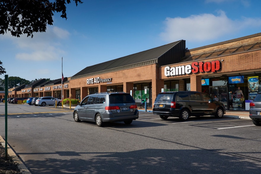 1130-1238 Deer Park Ave, Babylon, NY for lease - Building Photo - Image 3 of 7