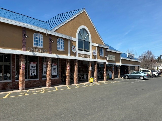 141 Main St, New Hartford, CT for sale - Building Photo - Image 1 of 7