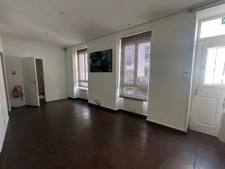 Bureau dans Boulogne-Billancourt à louer - Photo du bâtiment - Image 2 de 6