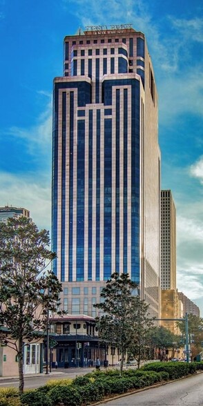 909 Poydras St, New Orleans, LA à vendre - Photo principale - Image 1 de 1