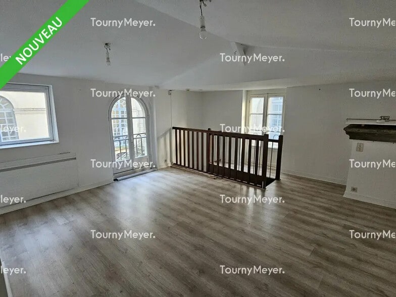 Office in Rennes for lease - Interior Photo - Image 1 of 4