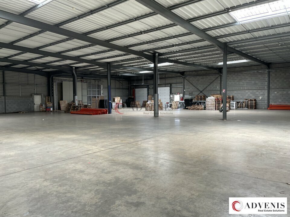 Office in Le Haillan for lease Building Photo- Image 1 of 9