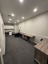 2709 SE I St, Bentonville, AR à louer Photo intérieure- Image 2 de 9