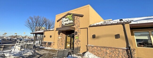 Plus de détails pour 1544 Portage Avenue - Olive Garden – Commerce de détail à vendre