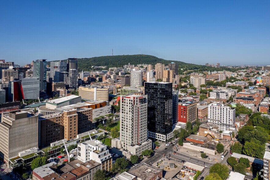 20 Boul de Maisonneuve O, Montréal, QC à louer - Aérien - Image 2 de 11