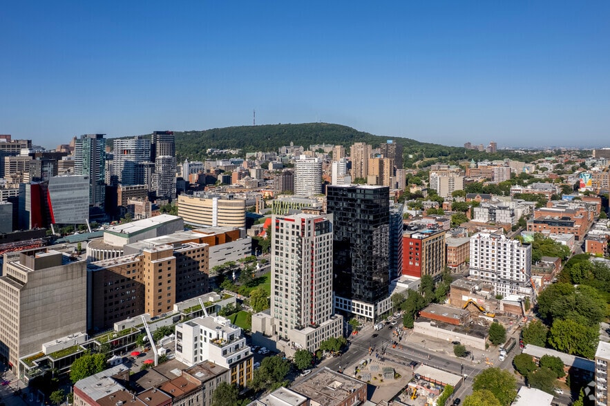 20 Boul de Maisonneuve O, Montréal, QC for lease - Aerial - Image 2 of 11
