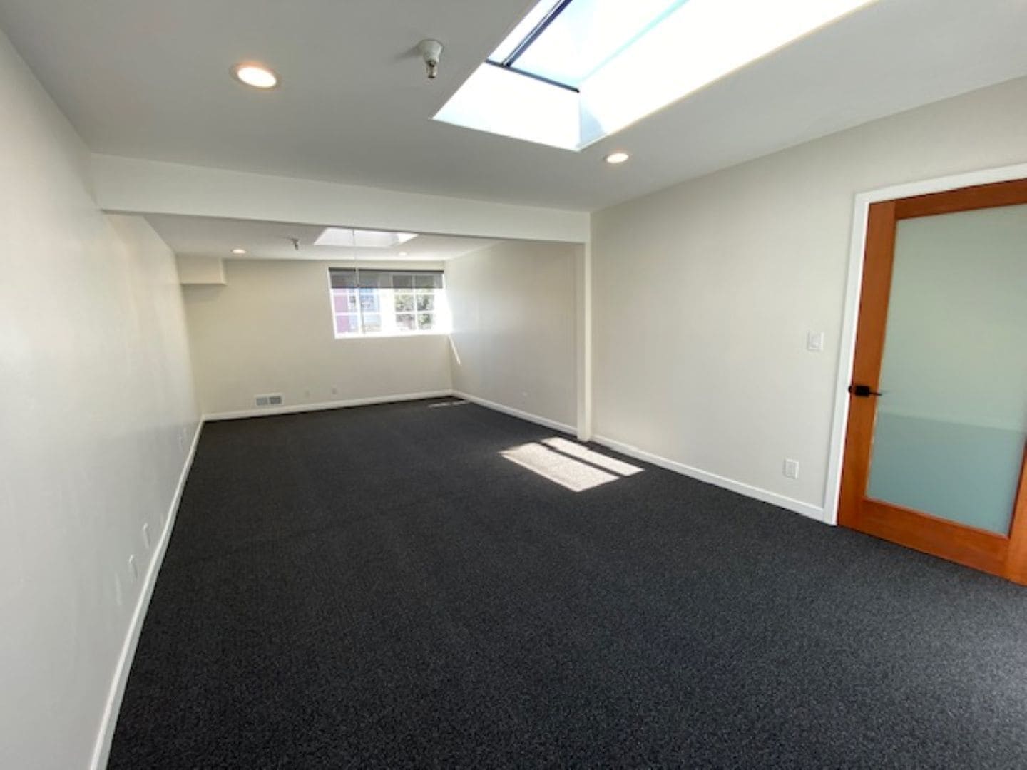 612-618 Lighthouse Ave, Pacific Grove, CA for lease Interior Photo- Image 1 of 7