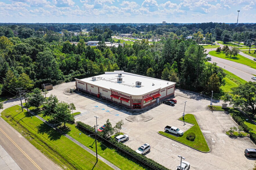 2101 N Collins Blvd, Covington, LA à vendre - Photo principale - Image 1 de 14