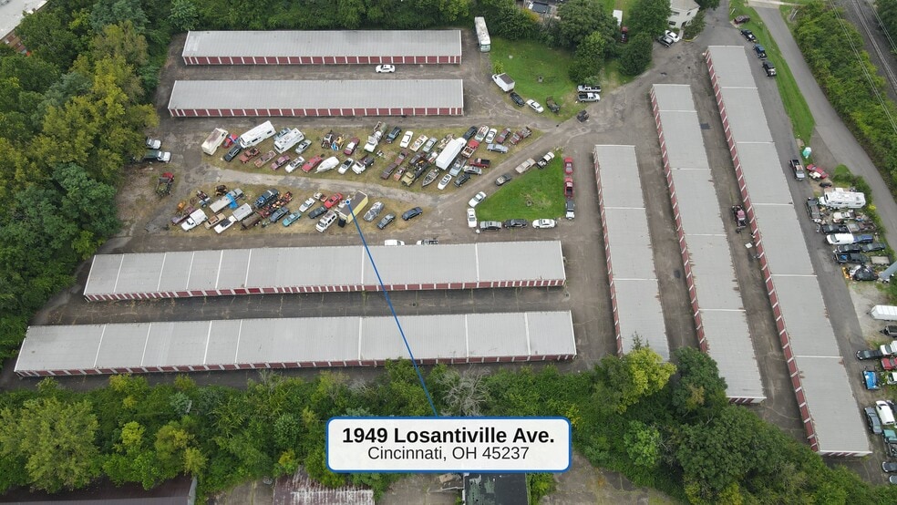 Branch Hill Self Storage portfolio of 1 properties for sale on LoopNet.ca - Building Photo - Image 1 of 4