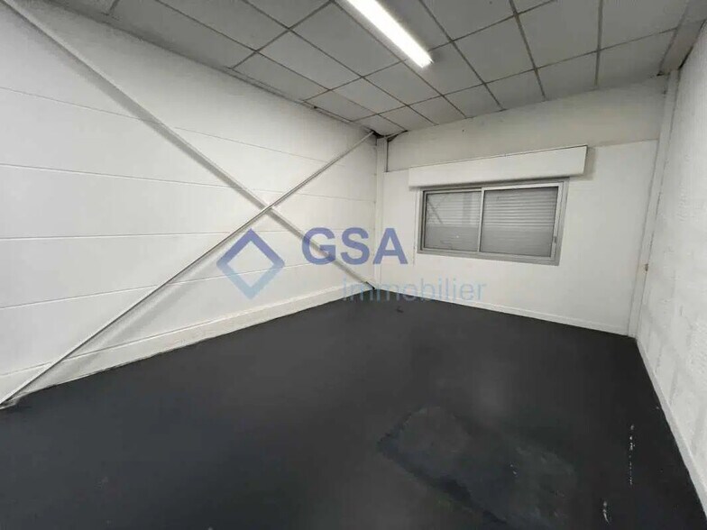 Bureau dans Lisses à louer - Photo intérieure - Image 3 de 5