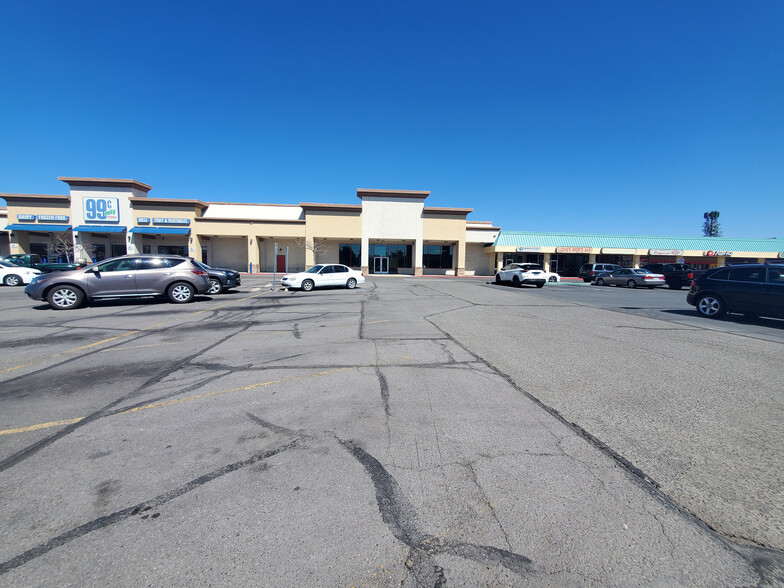 590 E Prater Way, Sparks, NV for lease - Building Photo - Image 3 of 5