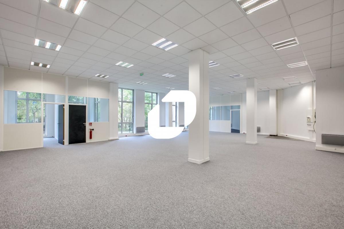 Bureau dans Neuilly-Plaisance à vendre Photo du bâtiment- Image 1 de 15