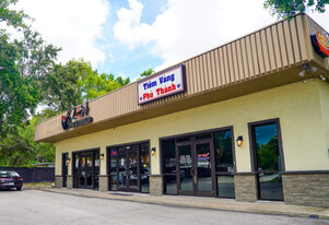 Prime Plaza Investment Opportunity in Tampa - Dépanneur