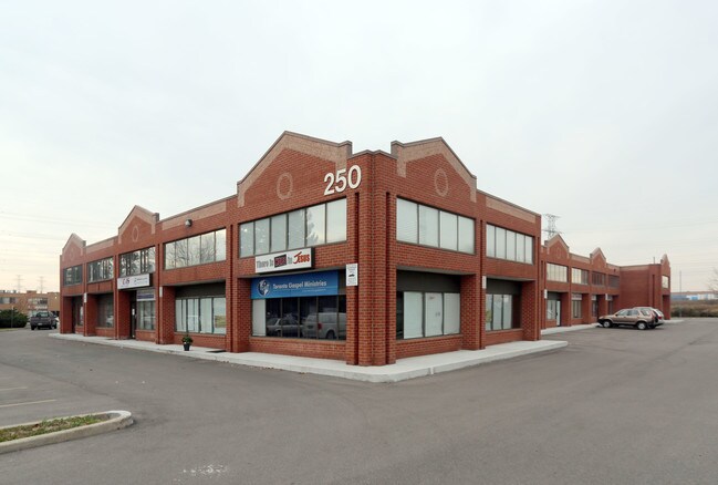 Plus de détails pour 250 Regina Rd, Vaughan, ON - Flex à vendre
