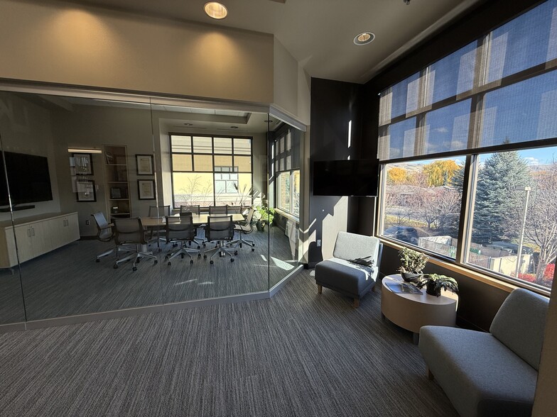 2400 E Riverwalk Dr, Boise, ID for lease - Building Photo - Image 3 of 8
