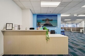 1940 E Deere Ave, Santa Ana, CA à louer Photo intérieure- Image 2 de 10