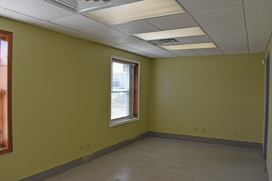 1901 E 29th St, Chattanooga, TN for lease - Building Photo - Image 3 of 17