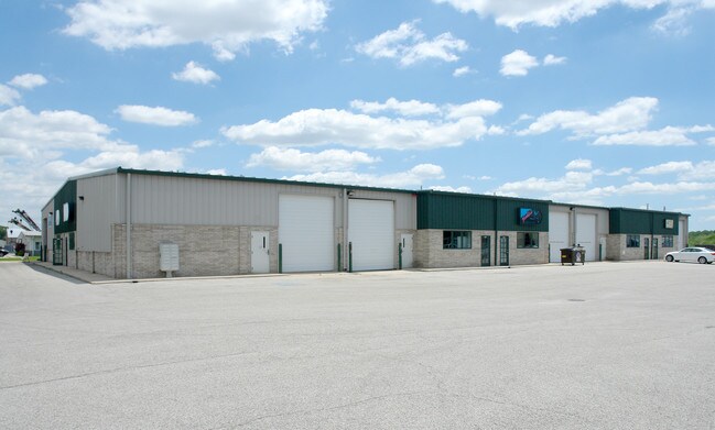 Plus de détails pour 1321-1333 E Main St, Griffith, IN - Industriel à louer