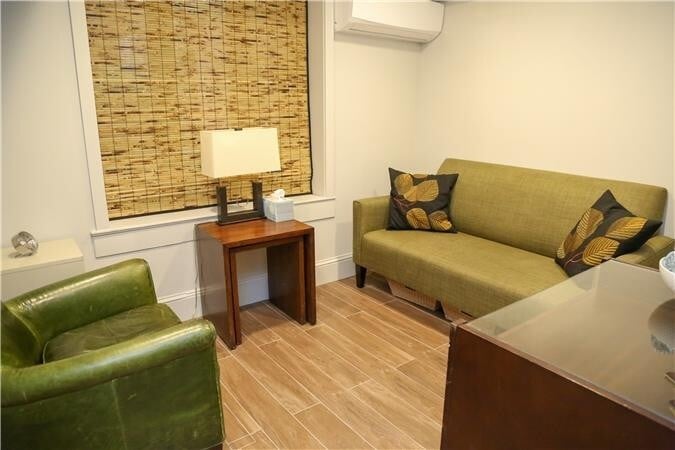 214 E 70th St, New York, NY 10021 - Unit B2 - - Interior Photo - Image 2 of 5