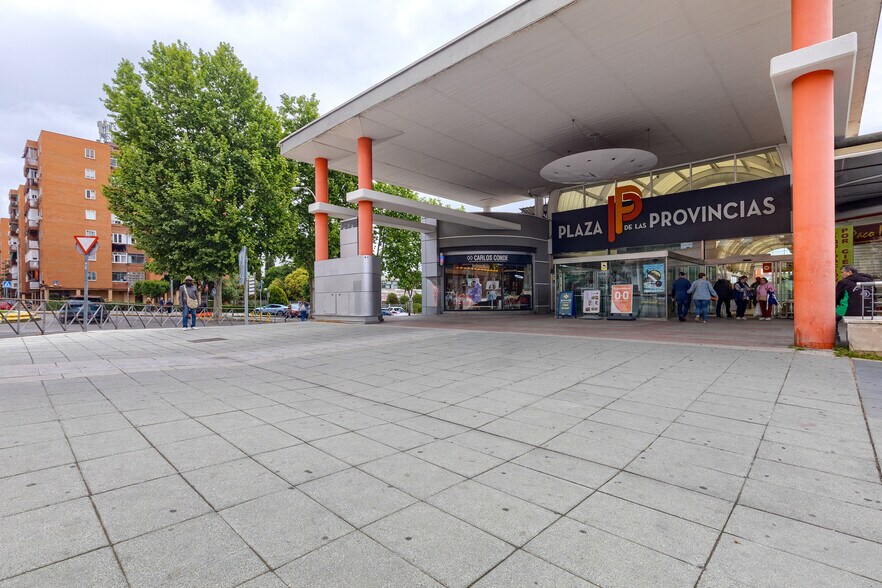 Avenida Provincias, 18, Fuenlabrada, Madrid à vendre - Photo du bâtiment - Image 2 de 4