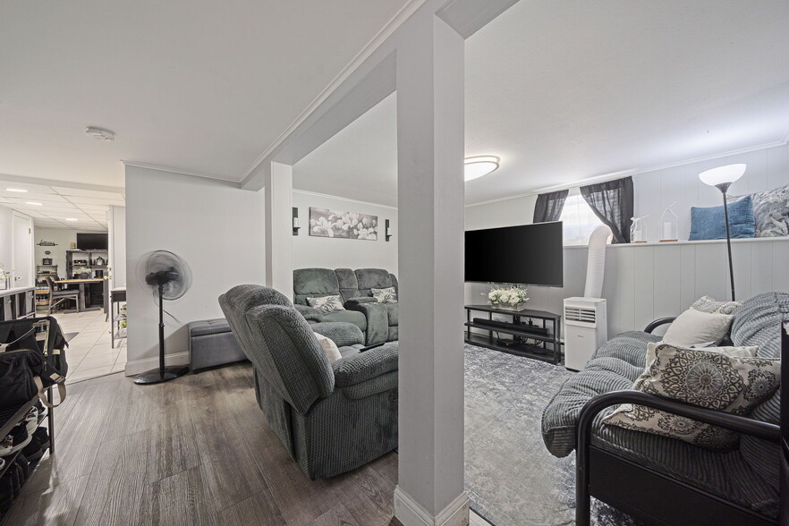 160 East St, Foxborough, MA à vendre - Photo intérieure - Image 2 de 7