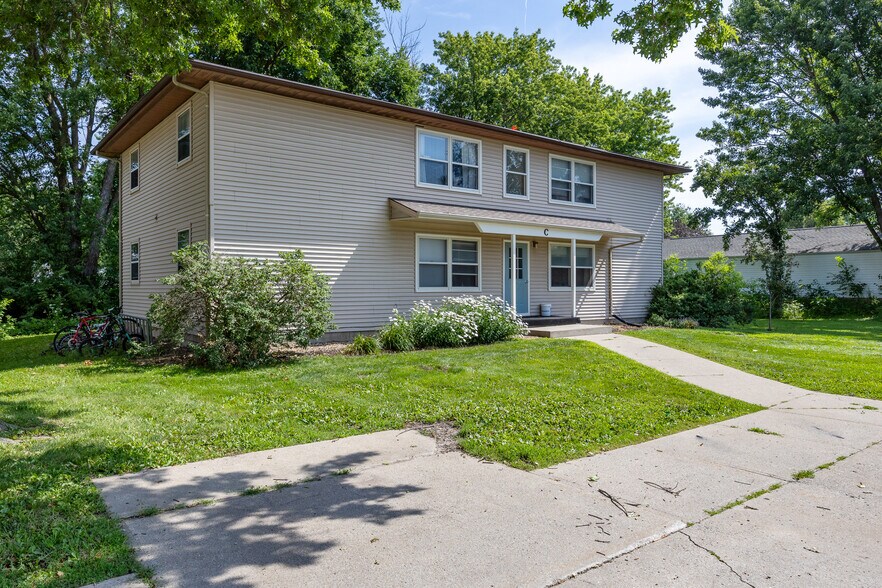 450 N Dubuque St, North Liberty, IA à vendre - Photo du bâtiment - Image 3 de 6
