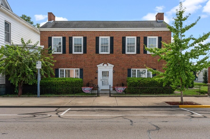 120 W Main St, Wilmington, OH for sale - Primary Photo - Image 1 of 16
