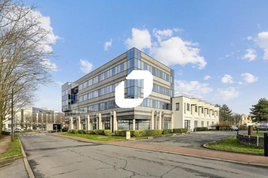 2 Rue Fernand Pouillon, Créteil à louer - Photo du bâtiment - Image 2 de 14