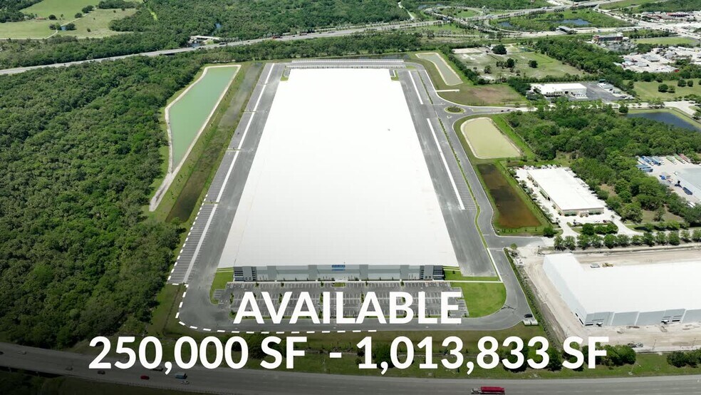 5001 Crossroads Pky, Fort Pierce, FL à vendre - Vidéo sur l’inscription commerciale - Image 2 de 21