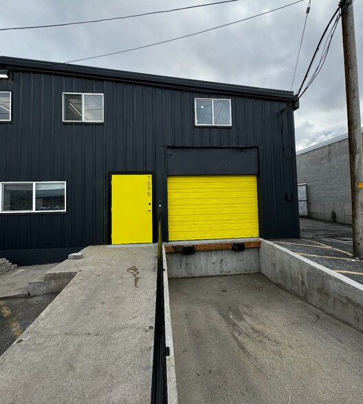 7095 W 3500 S, Salt Lake City, UT à louer - Photo du bâtiment - Image 2 de 31