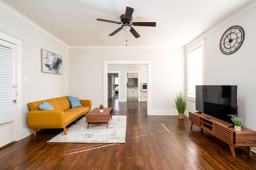 60 N Willett St, Memphis, TN à vendre - Photo intérieure - Image 2 de 55