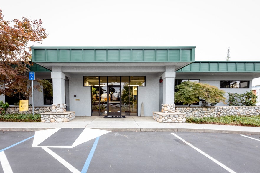 13020 Earhart Ave, Auburn, CA for lease - Building Photo - Image 2 of 7