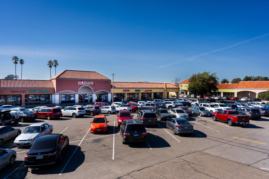 20-800 San Pablo Towne Center, San Pablo, CA à louer - Photo du bâtiment - Image 1 de 2