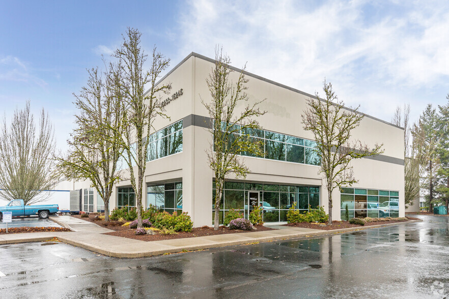 16233-16241 NE Cameron Blvd, Portland, OR for lease - Building Photo - Image 1 of 6