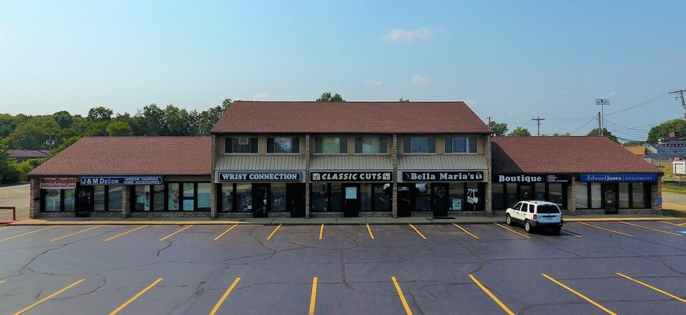 7510 Market St, Youngstown, OH for lease - Building Photo - Image 1 of 17