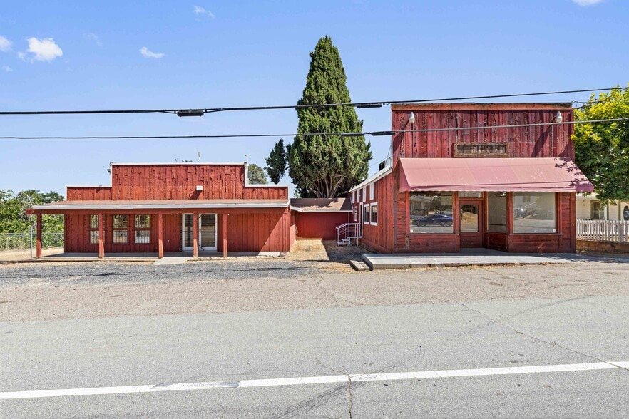 30025 Yosemite Blvd, La Grange, CA à vendre - Photo du bâtiment - Image 1 de 26