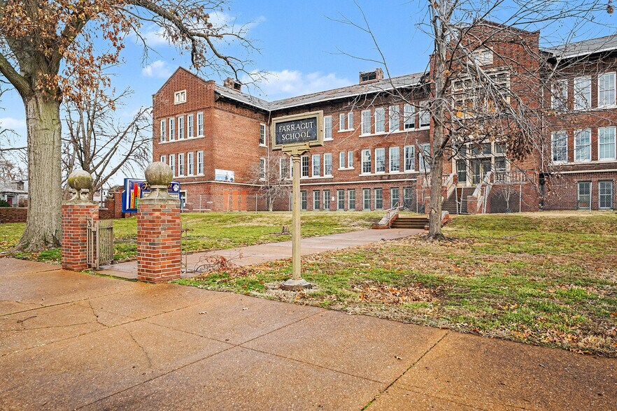 4025 Sullivan Ave, Saint Louis, MO à vendre - Photo du bâtiment - Image 3 de 8