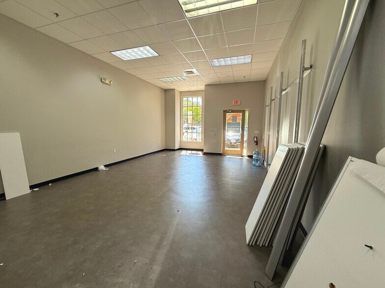 1185 W Granada Blvd, Ormond Beach, FL à louer - Photo intérieure - Image 2 de 7