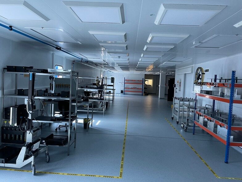 42 Research Ave N, Currie à vendre - Photo intérieure - Image 3 de 7