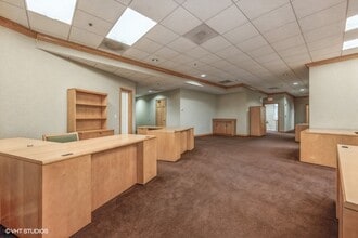 2019 Dean St, St Charles, IL for lease Building Photo- Image 2 of 12