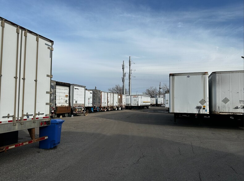 1212 34 Av SE, Calgary, AB à louer - Autre - Image 3 de 8