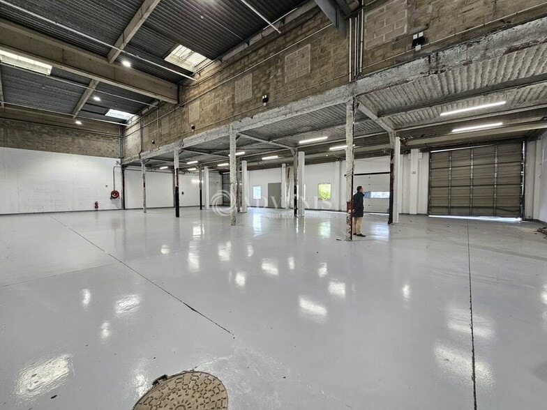 180 Avenue Louis Roche, Gennevilliers for lease - Building Photo - Image 3 of 7