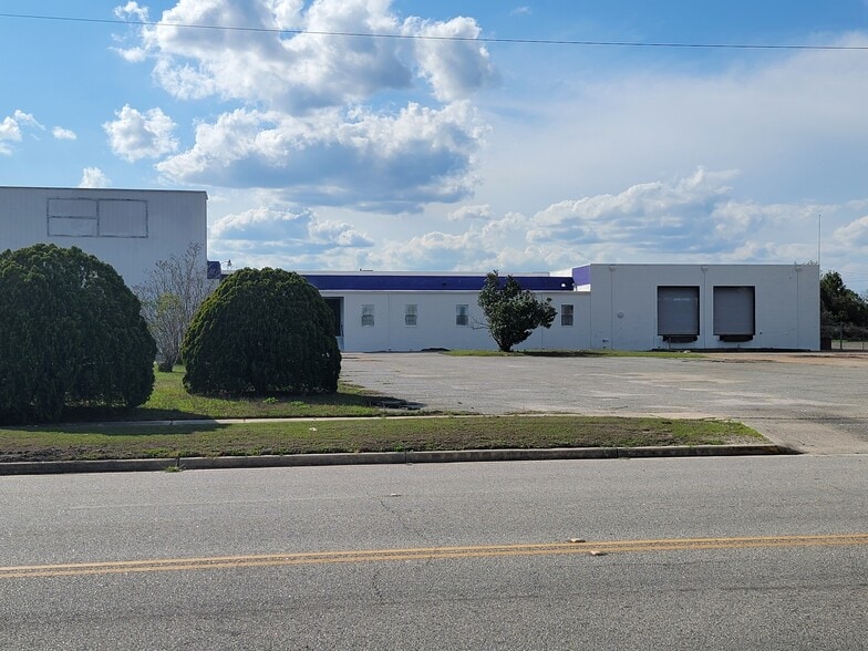 600 Haines Ave, Waycross, GA à vendre - Photo du bâtiment - Image 3 de 16