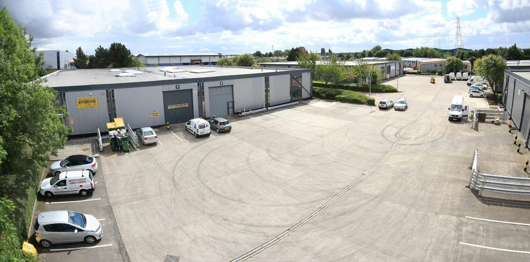 Calver Rd, Warrington à louer Photo du bâtiment- Image 1 de 7