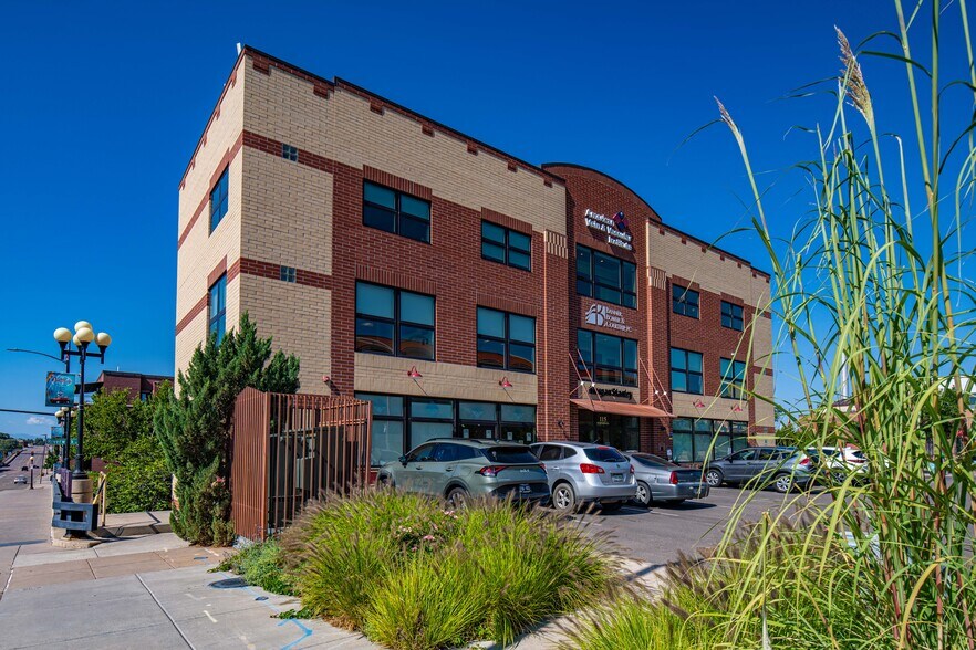115 E Riverwalk Ave, Pueblo, CO à vendre - Photo du bâtiment - Image 3 de 34