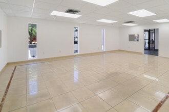 635-695 NW 4th Ave, Fort Lauderdale, FL for lease Building Photo- Image 2 of 11